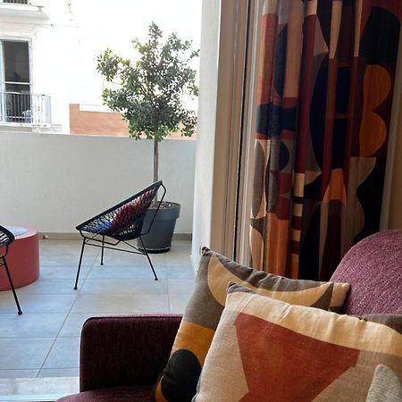 La Perla Di Bari - Private Parking Apartman Kültér fotó