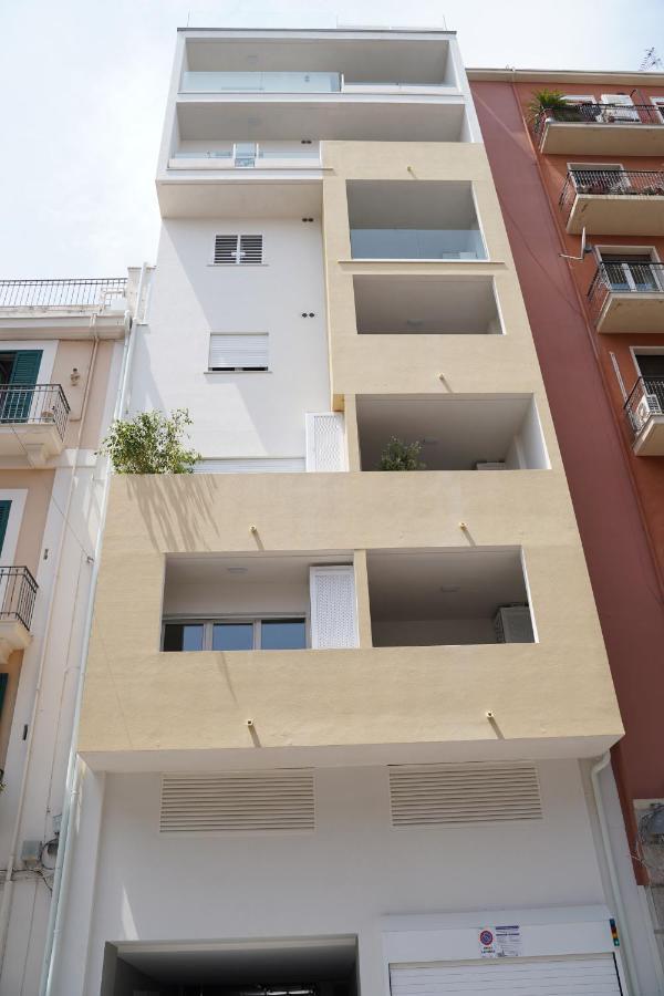 La Perla Di Bari - Private Parking Apartman Kültér fotó
